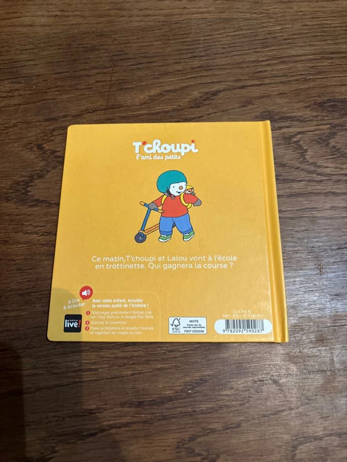 Livre T’choupi fait de la trottinette - photo numéro 3