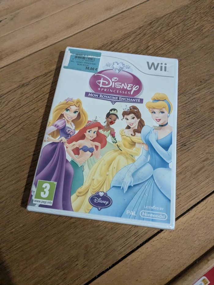 Jeu Wii Disney princesses mon royaume enchanté - photo numéro 1