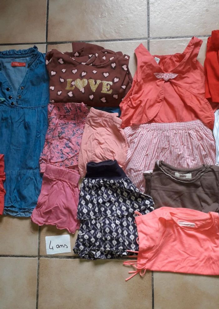 Lot 17 vêtements 4 ans fille - photo numéro 4