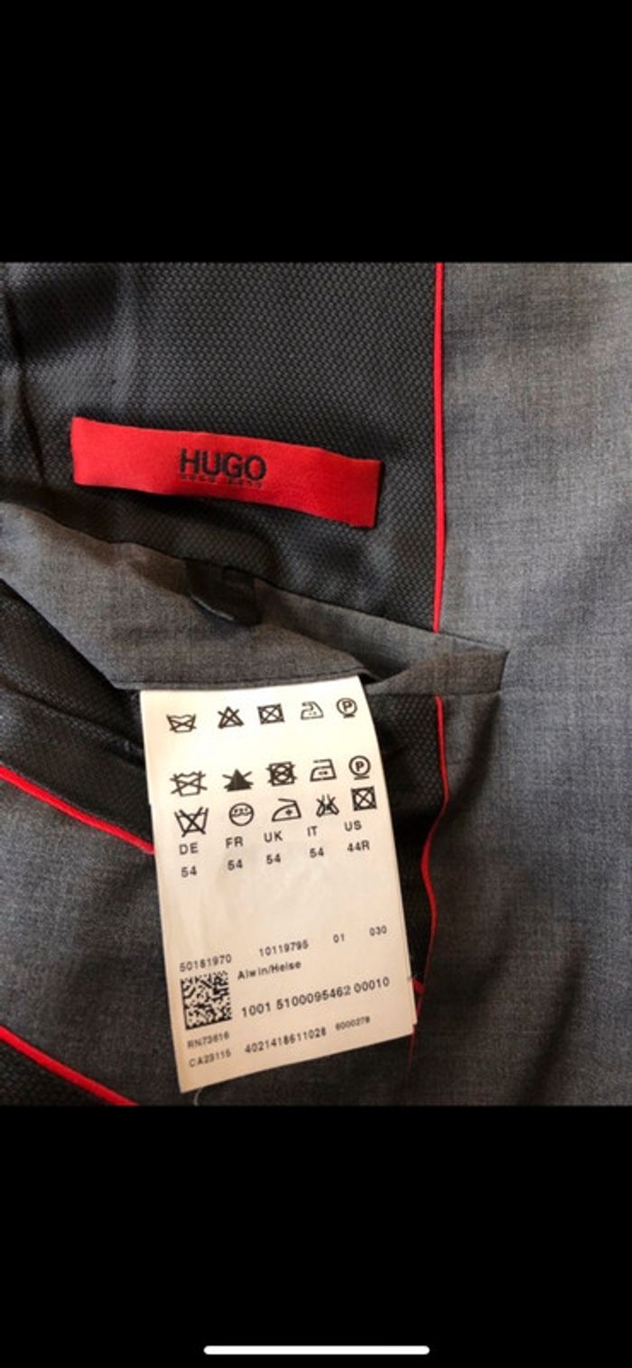 Costume Hugo Boss taille 54 - photo numéro 5