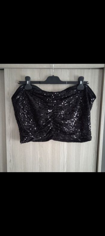 Magnifique haut bustier pailleté couleur noir