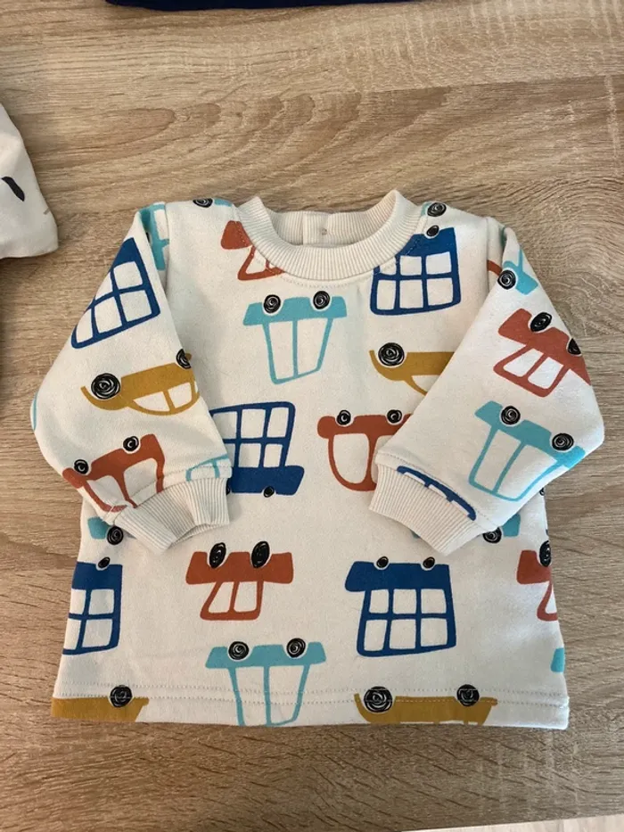Lot de 5 pulls taille 6 mois - photo numéro 4