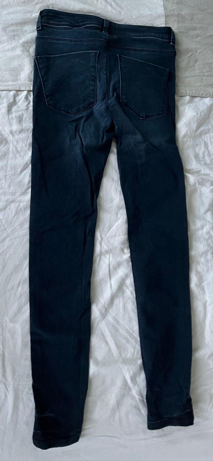 2 pantalons kiabi taille 36 - photo numéro 4