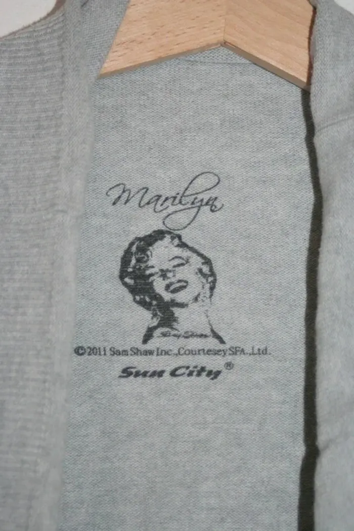 Gilet châle marque Sun City 10 ans - photo numéro 3