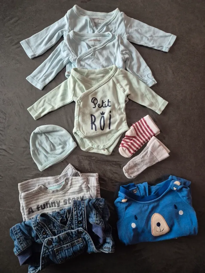 Lot vêtements 0-1 mois garçon