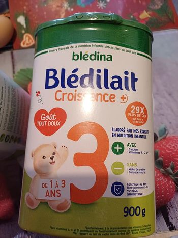 Préparation biberon bébé
