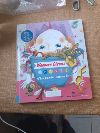 Weepers Circus chante n'importe nawak