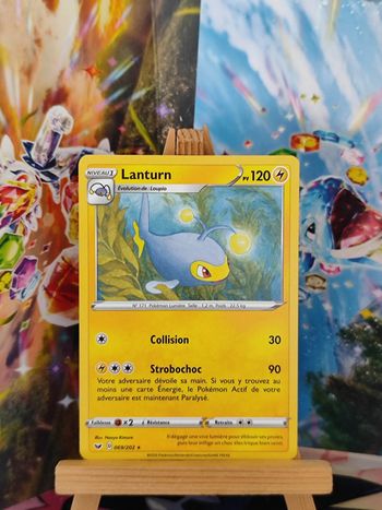 Lanturn rare 69/202 épée et bouclier