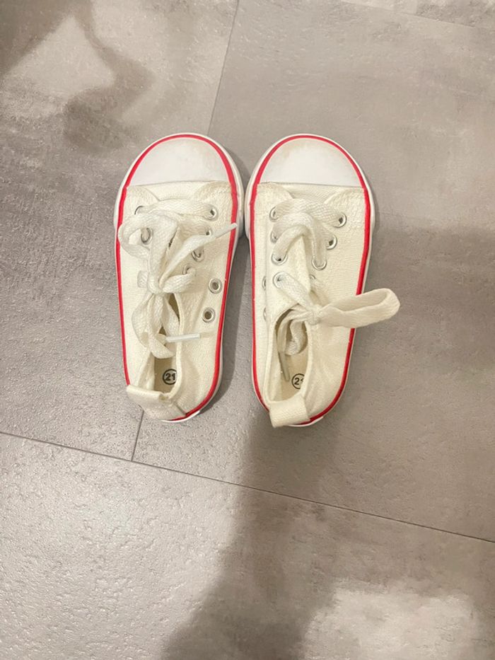 Chaussures garçon taille 21 - photo numéro 2