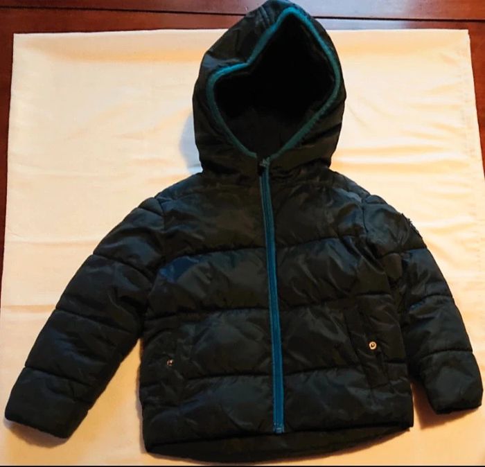 Blouson doudoune garçon 5 ans.