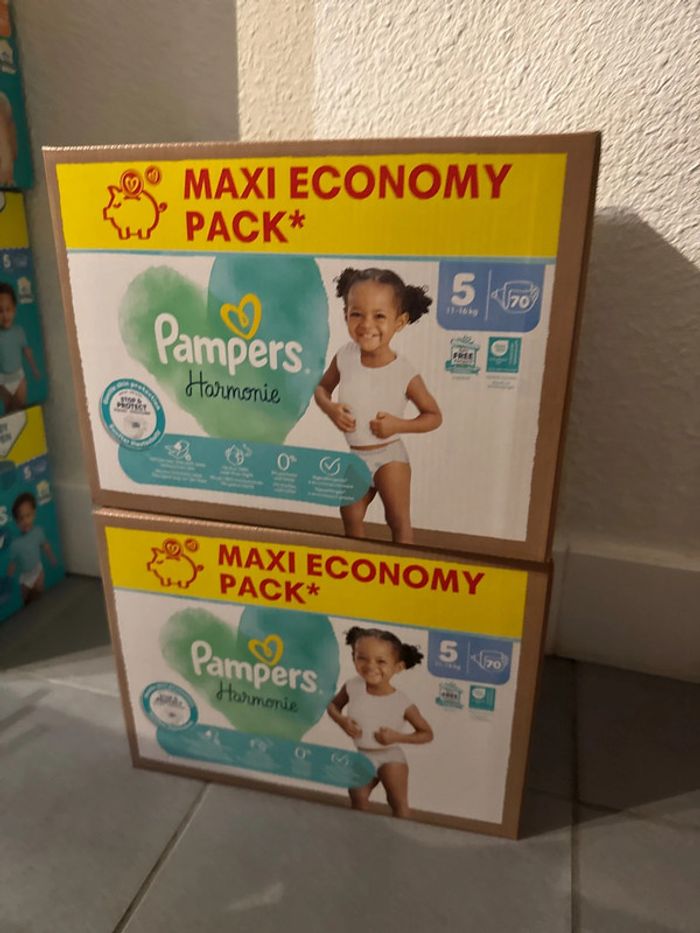 Lot Éco Pampers Harmony T5 11-16kg 2x70 couches