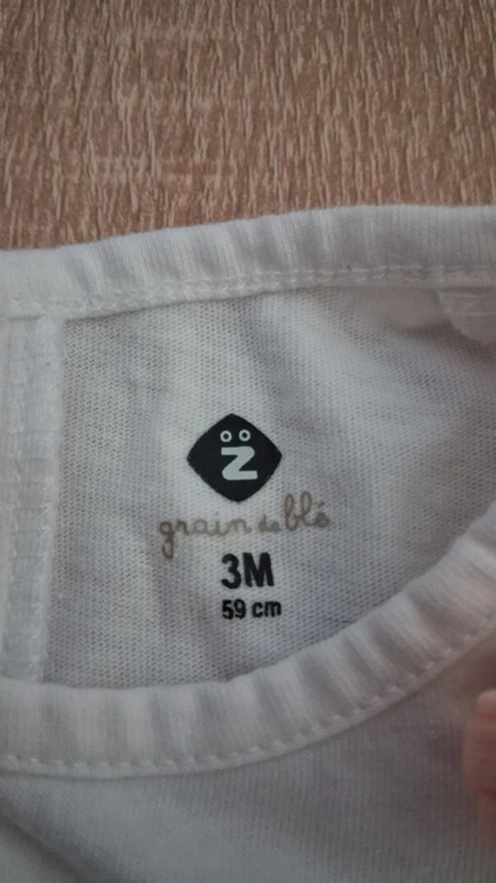 Lot tee-shirts 3 mois - photo numéro 4
