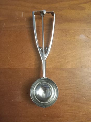 Cuillère à glace 6 cm.