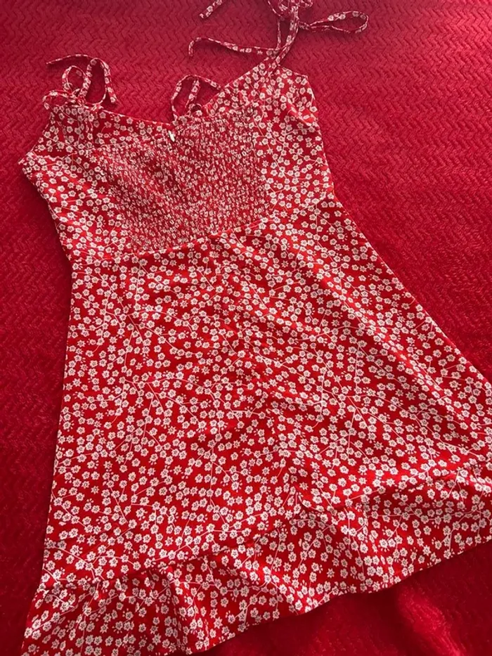 Robe courte rouge