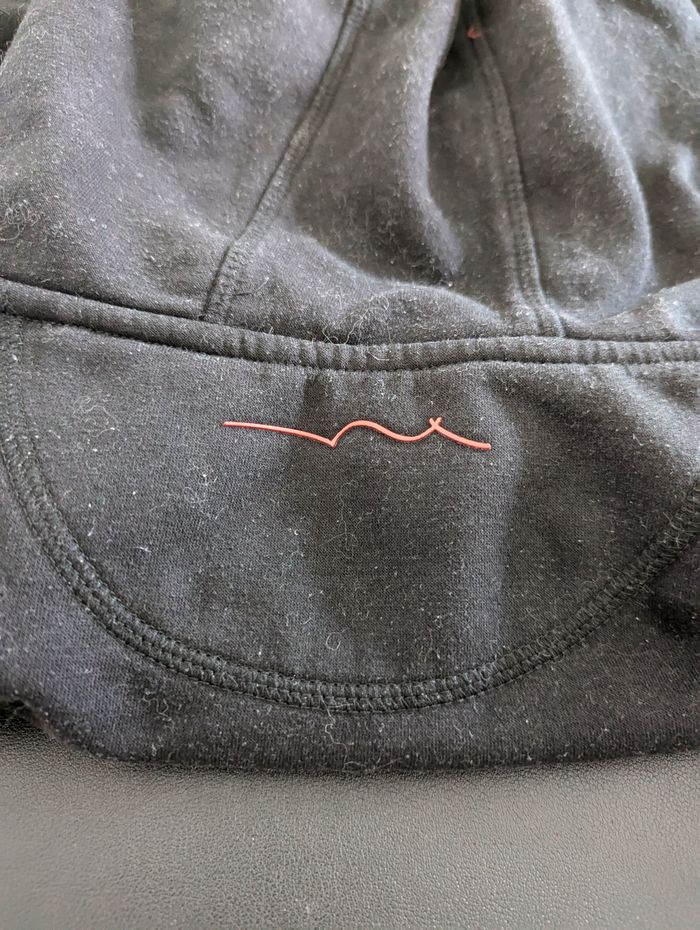 Hoodie noir - photo numéro 3