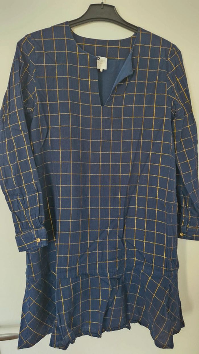 Robe marine Taille M Karl marc john