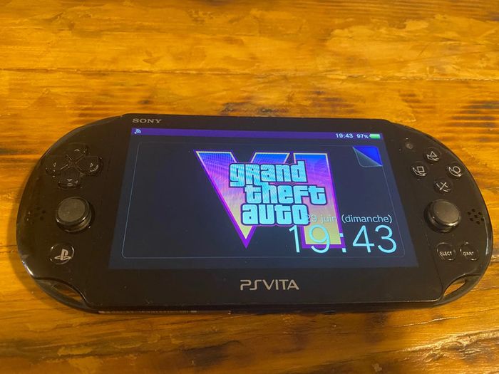 Jeux illimités Ps vita , psp , ps1.. Bien lire l’annonce