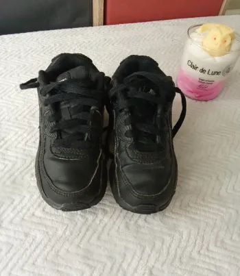 Basket garçon ⭐ très bon état ⭐ pointure 29,5 ⭐ Nike