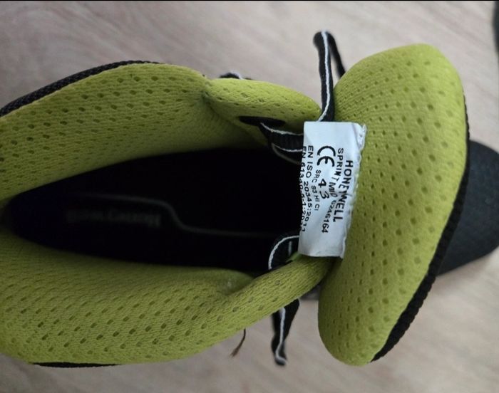 Chaussures de sécurité taille 43 - photo numéro 3