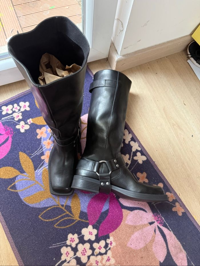 Magnifiques bottes femme en cuir neuves avec étiquette pointure 38 - photo numéro 4