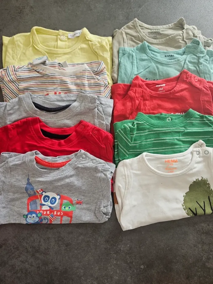 LOT DE 59 VETEMENTS BEBE GARCON 6 MOIS