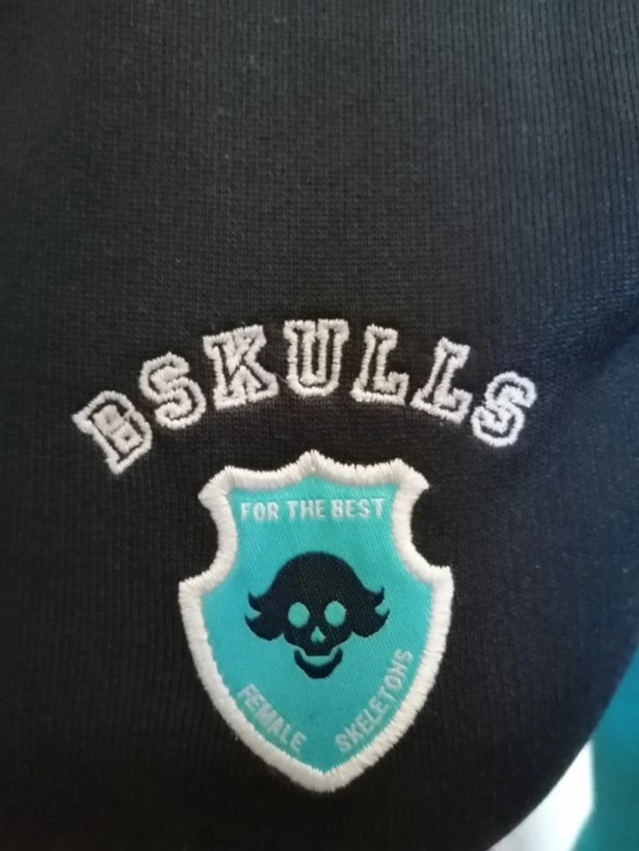 Veste de sport. Taille M - photo numéro 10