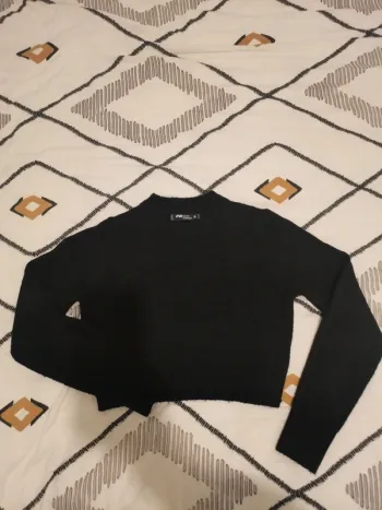 Pull noir