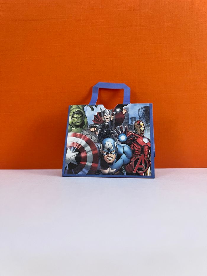 Mini Brands Disney Store série 3 - Cabas Avengers
