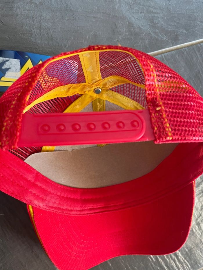 Lot 2 Casquettes DC comics neuves - photo numéro 7