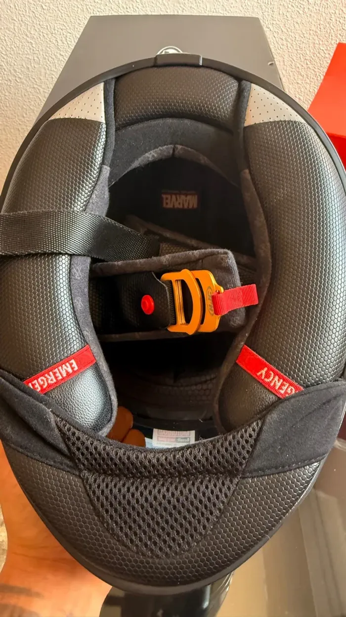 Casque _moto. - photo numéro 2