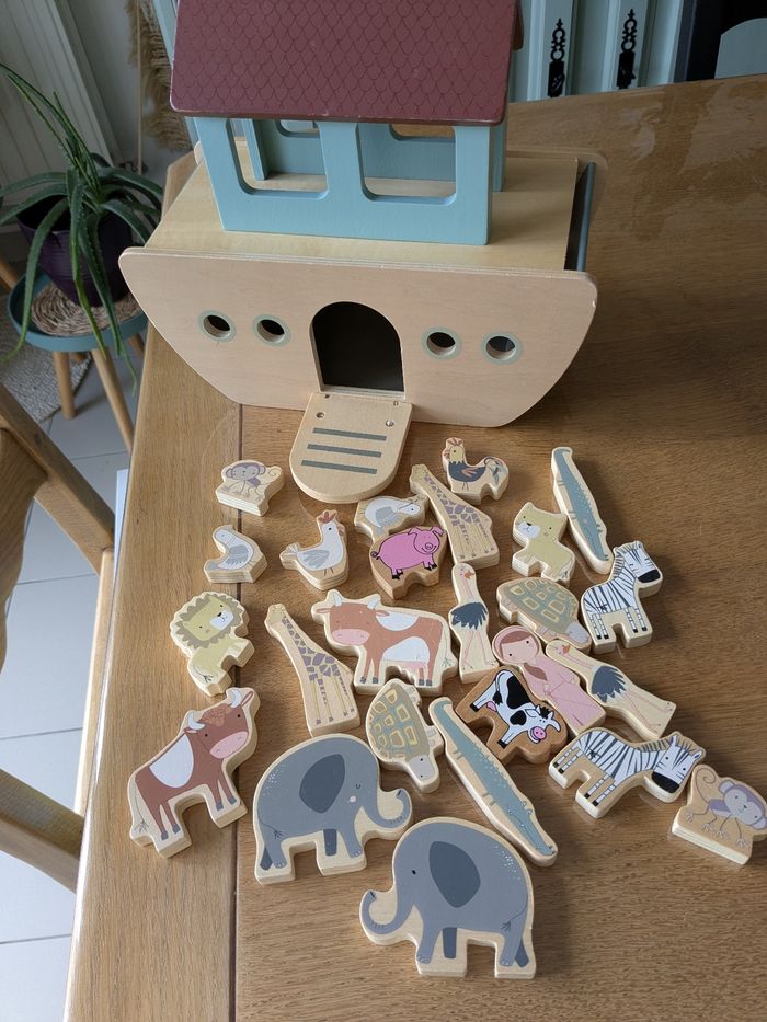 Arche de Noé en bois
