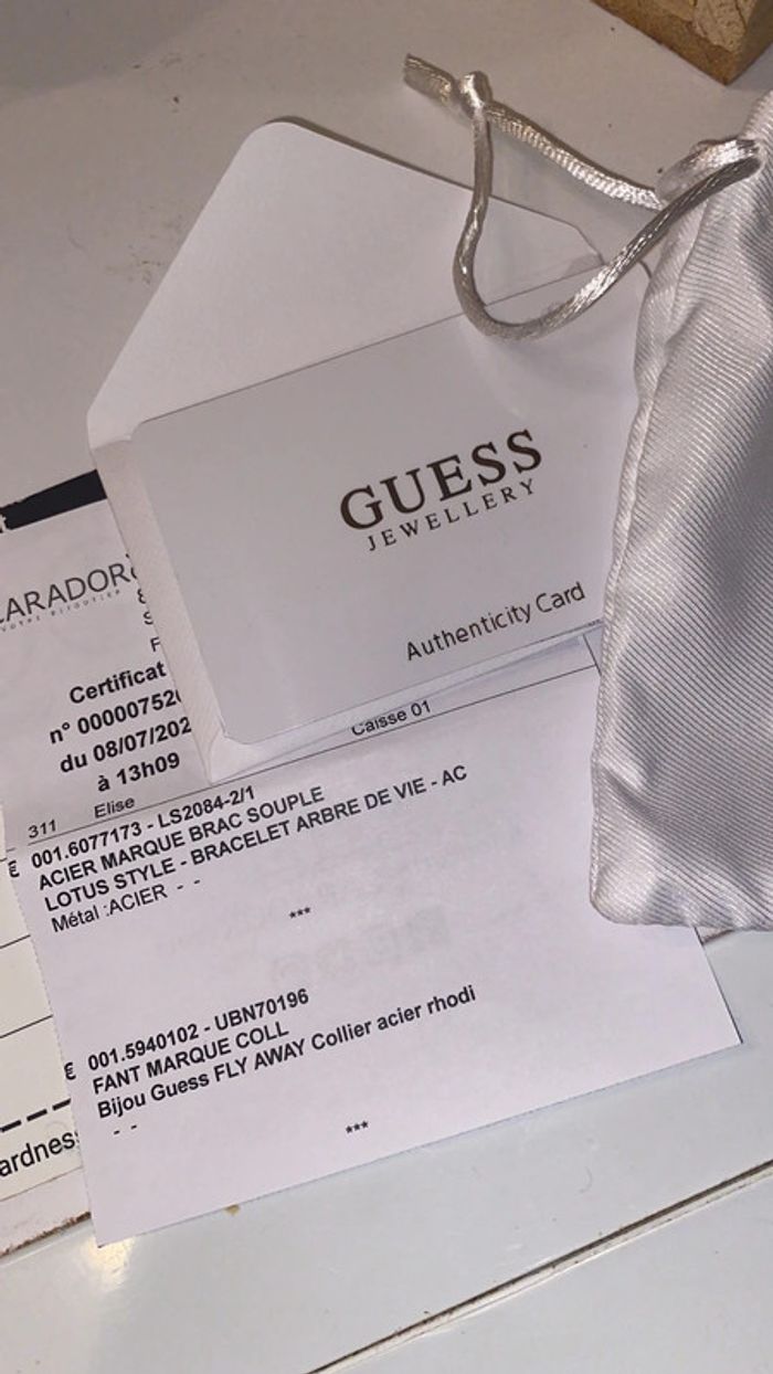 Collier guess - photo numéro 3