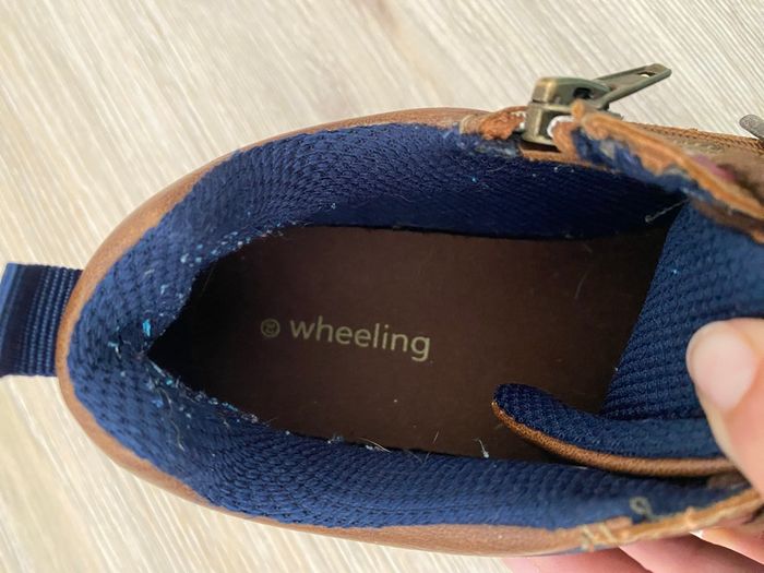 Chaussures taille 32 wheeling - photo numéro 5