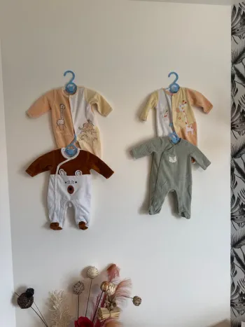 Lot de 4 pyjamas, 1 mois hiver