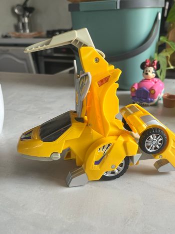 Dino switch and go 