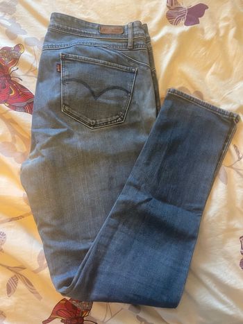 Jean levis skinny w33