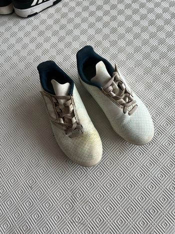 Chaussures de foot kipsta 31