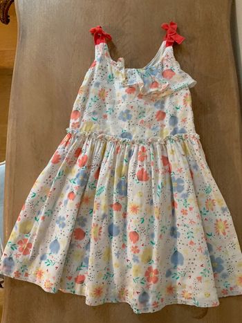Superbe robe 2 ans
