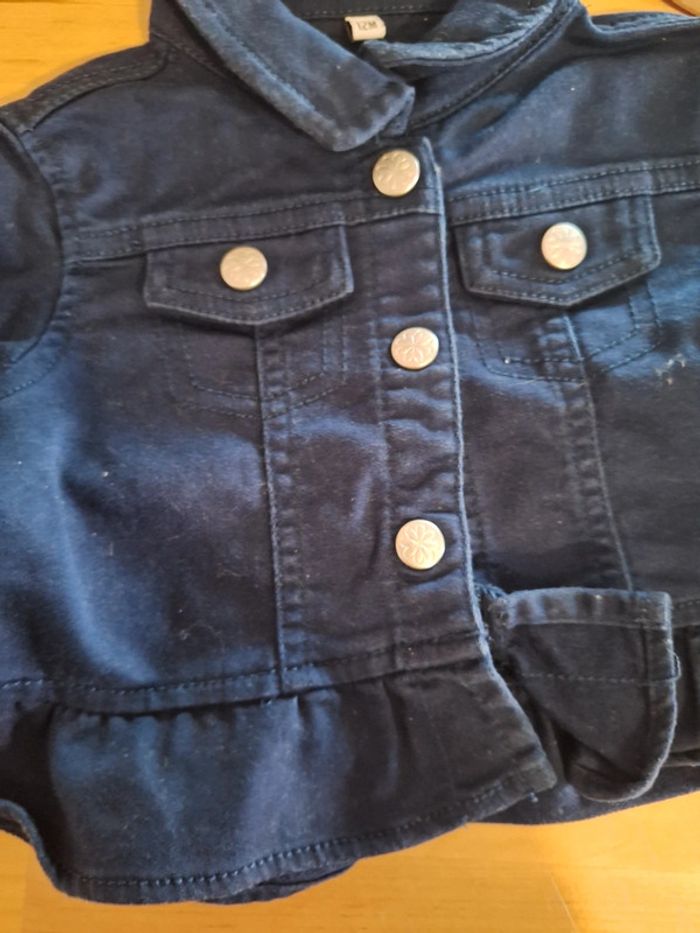 Veste en jean pour fille taille 12mois très bon état - photo numéro 3