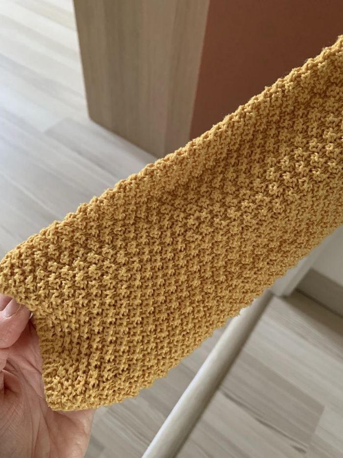 Pull jaune moutarde Primark t.XS tbe - photo numéro 3