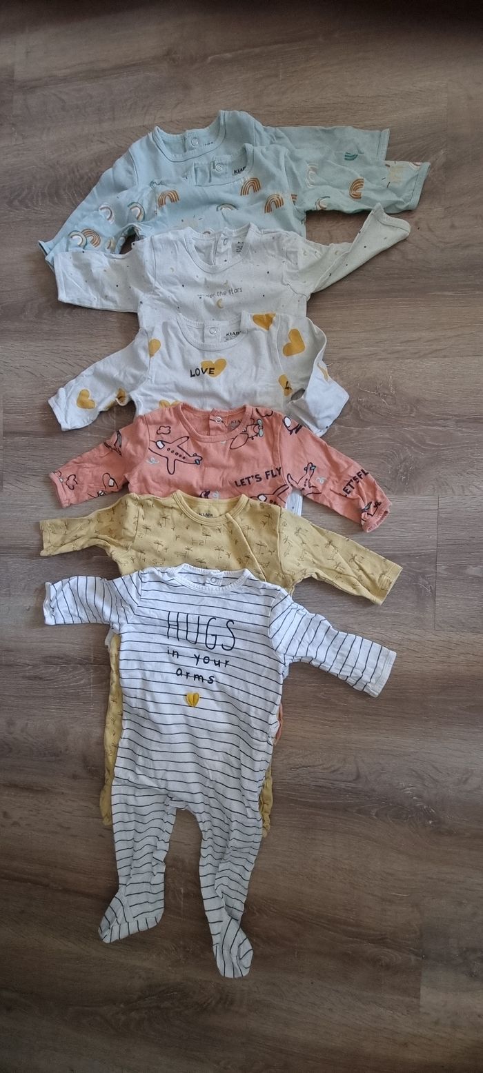 Lot de pyjamas garçon 9 mois - photo numéro 2