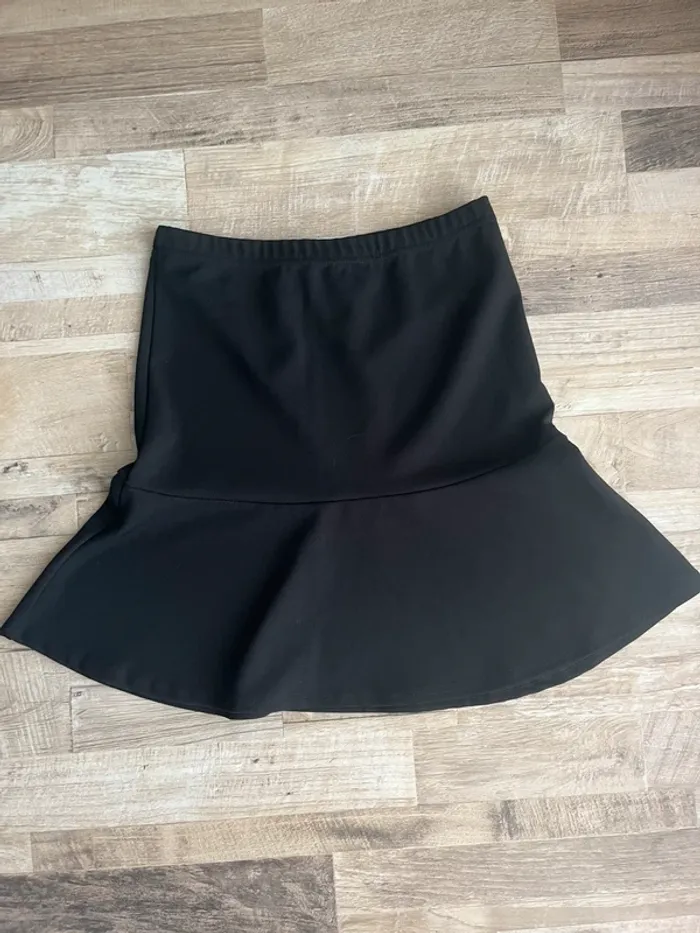 Petite jupe noir t36 (S)