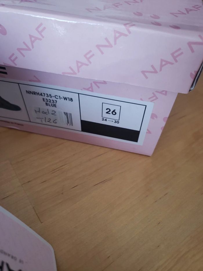 Basket montante a paillettes naf naf taille 26 - photo numéro 6