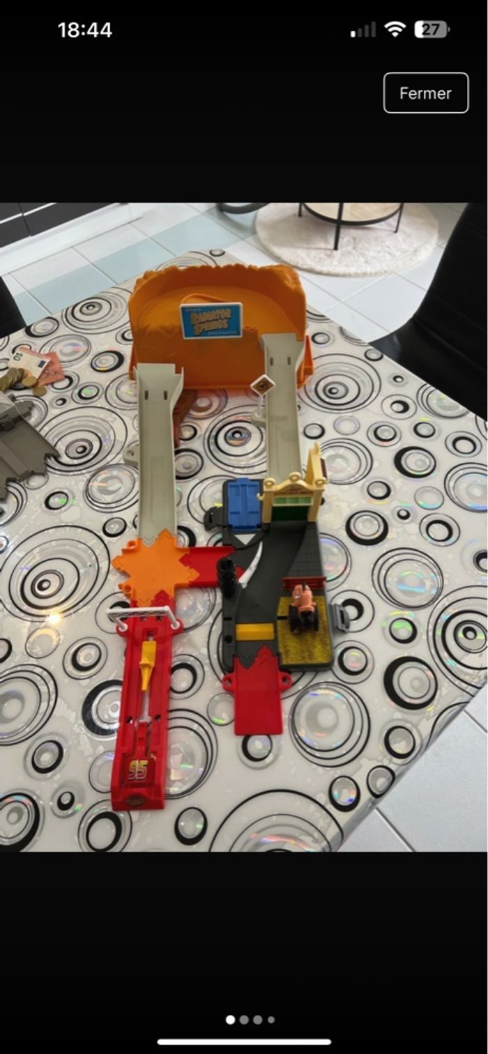 Circuit cars, hot weels et Mario - photo numéro 3