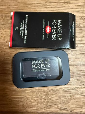 Boîtier rechargeable Make up for ever