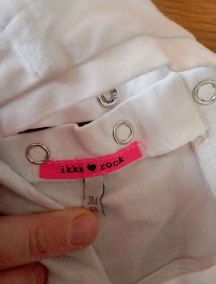 Belle robe IKKS taille 3 mois en très bon état - photo numéro 3