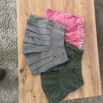 Lot jupes 8 ans