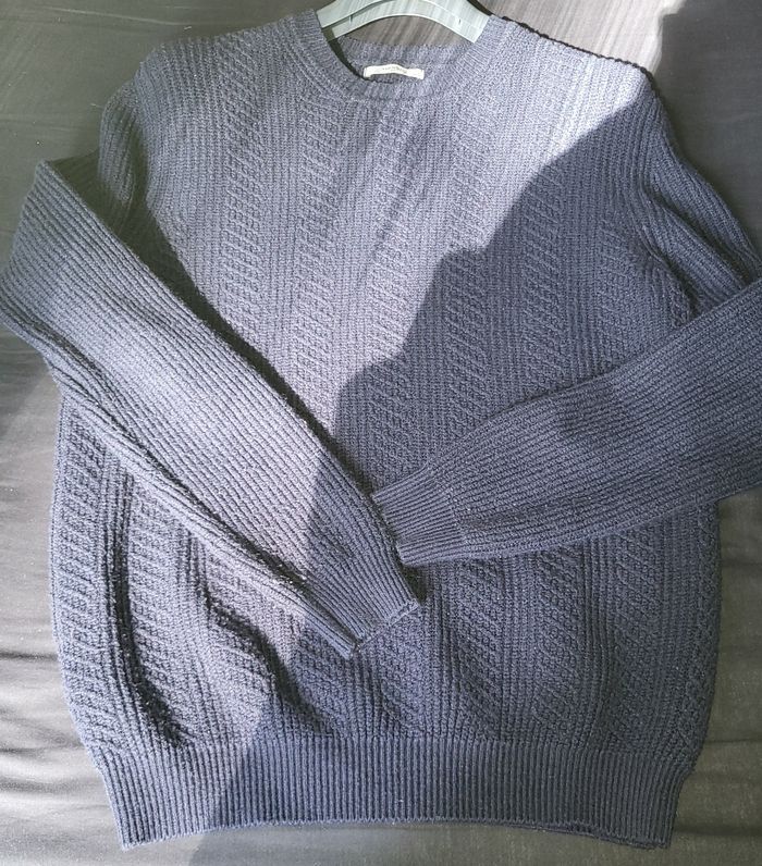 Pull en maille Mango taille L bleu marine en très bon etat mixte en très bon état. - photo numéro 3