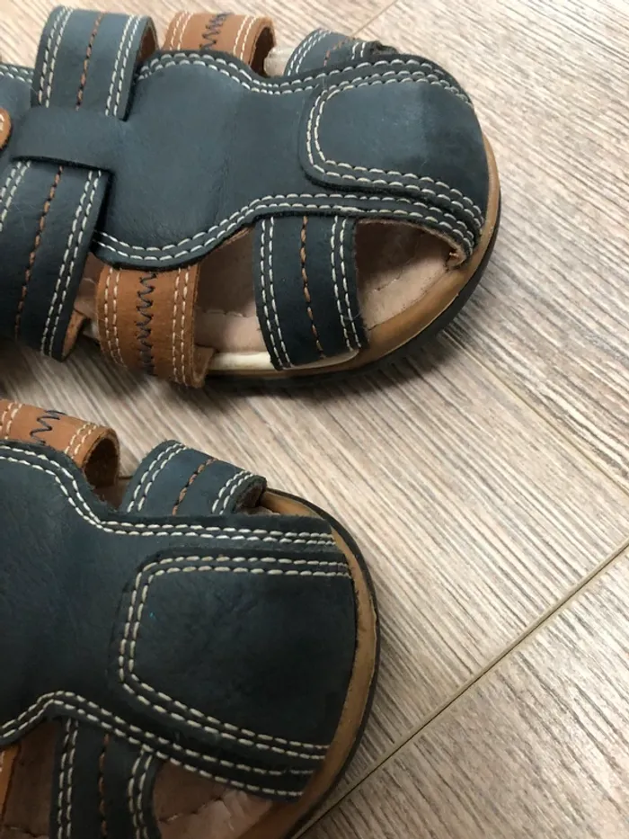 Pare de sandales cuir - photo numéro 4