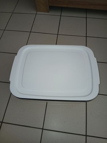 Boite a pain tupperware